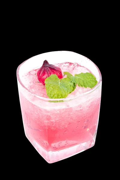 Strawberry cocktail with crushed ice — Stock Photo, Image