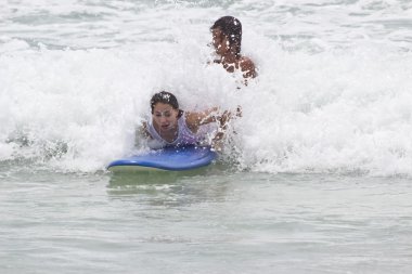 Kata beach, phuket Tayland - 6 Eylül: tanımlanamayan particip