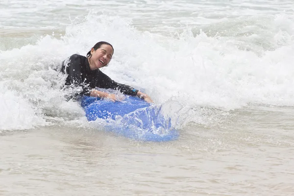 Kata beach, Phuket Thailand - September 6: Unidentified particip — Stock Photo, Image