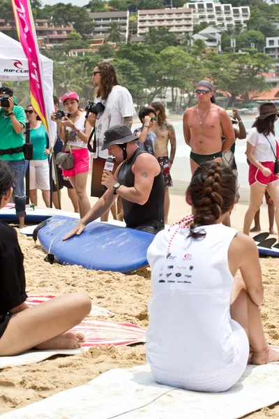 Kata Beach, Phuket Thailand - September 6: nicht identifiziertes Particip — Stockfoto