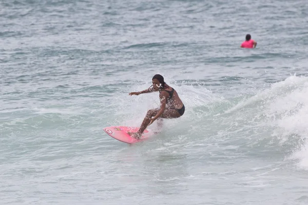 Spiaggia di Kata, Phuket Thailandia - 6 settembre: particella non identificata — Foto Stock