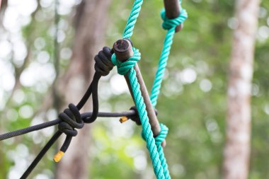 spor malzemeleri için ip parkuru