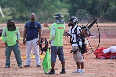 Phuket, Tayland - 15 Kasım: tanımlanamayan rakip