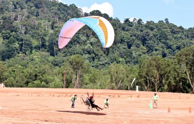 Phuket, Tayland - 15 Kasım: tanımlanamayan rakip