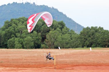 Phuket, Tayland - 15 Kasım: tanımlanamayan rakip