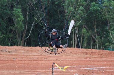 Phuket, Tayland - 15 Kasım: tanımlanamayan rakip
