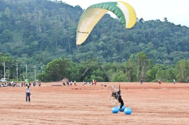 Phuket, Tayland - 15 Kasım: tanımlanamayan rakip