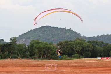 Phuket, Tayland - 15 Kasım: tanımlanamayan rakip