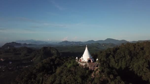 Aerial Footage Early Morning Mist Gradually Move White Pagoda Atop — стокове відео