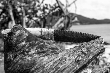 Taş Devri 'nden kalma obsidiyen bıçak sanatı.