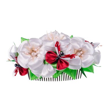 Güzel, parlak Ukrayna el yapımı kurdele ve bijouterie tokaları.