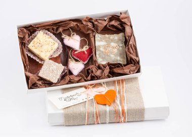 Lezzetli, doğal kek kekleri ve el yapımı tatlılar.