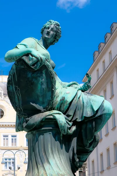 Статуя Доннер фонтан — стокове фото