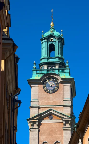 Zvonice kostela svatého Mikuláše — Stock fotografie