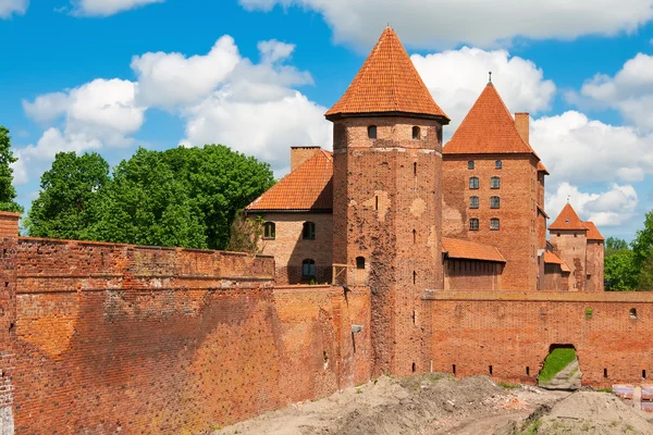 Unterer Park des Schlosses von Malbork — Stockfoto