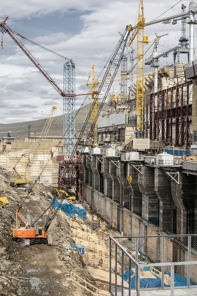 Construção de uma central hidroeléctrica — Fotografia de Stock