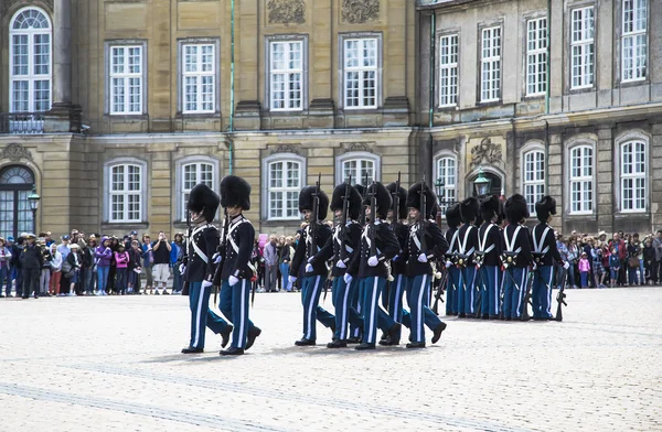 Cambio de guardia en el Palacio Real — Foto de Stock