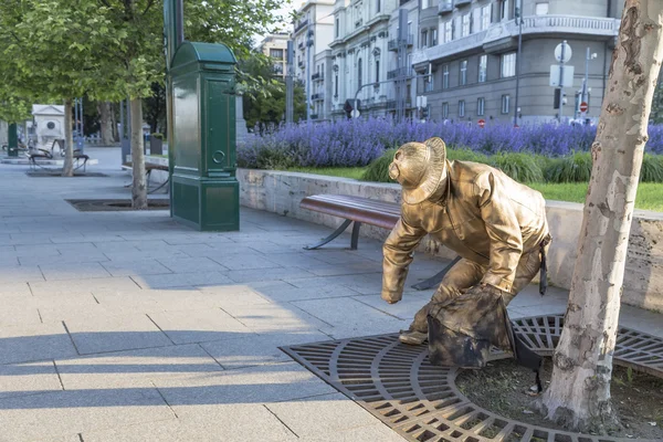 Scarecrow beggars in gnarled posture — Stock Photo, Image