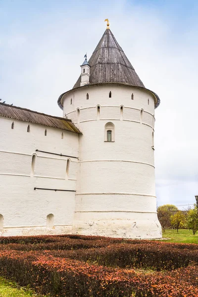 Rostov Ryssland Tornet Rostov Kreml Metropolitan Garden — Stockfoto