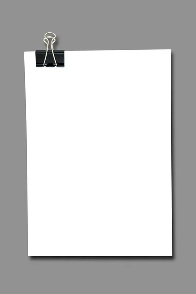 Heftklammer und Stapel Papier — Stockfoto
