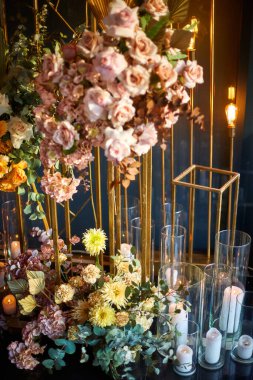 cozy atmosphere of the restaurant, retro light bulbs