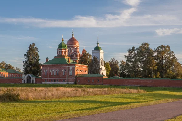 Церква в Бородіно Спасителя жіночий монастир. Росія — стокове фото