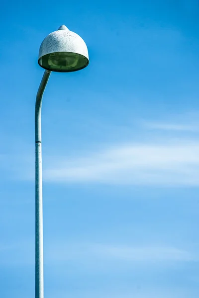 Ψηλό streetlight λαμπτήρα — Φωτογραφία Αρχείου