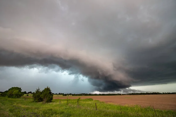 Eine Regalwolke Und Schwerer Sturm Mit Regen Und Hagel Über — Stockfoto