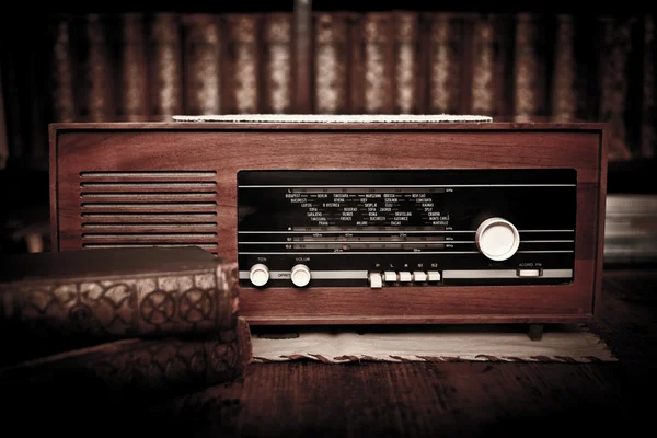 Old radio — Stock Photo, Image