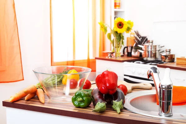 Vegetables in the kitchen — Stock Photo, Image