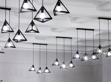 Modern ve Minimalist Asılı Kolyeler, Avize.