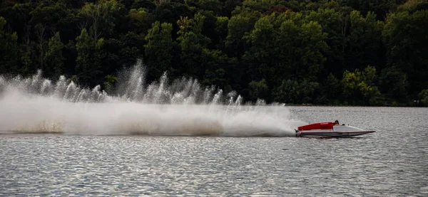 Sport Motorbootrace Snelheid Watersport Competitie Het Water Een Zonnige Dag — Stockfoto