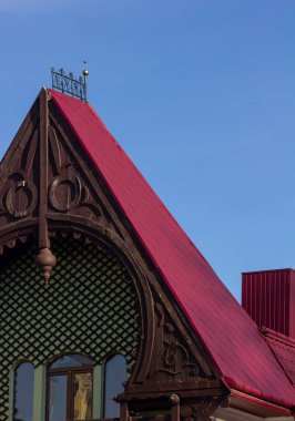 Çatı metal levhaları. Modern çatı malzemesi türleri.