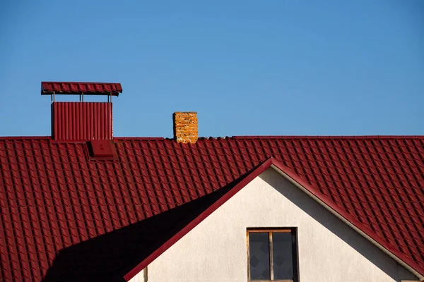 Çatı Metal Levhaları Modern Çatı Malzemesi Türleri — Stok fotoğraf
