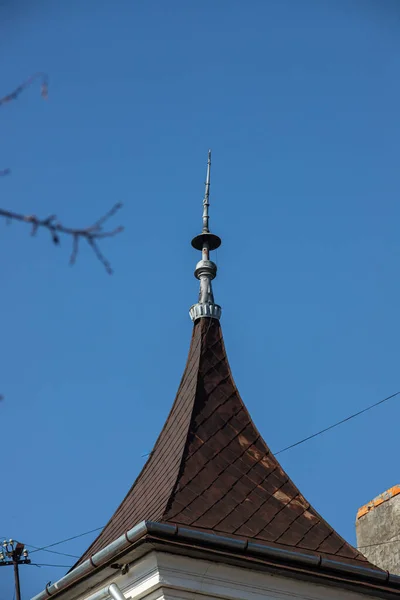 Roof House Made Red Metal Tiles Beautiful Large Chimney — Fotografia de Stock