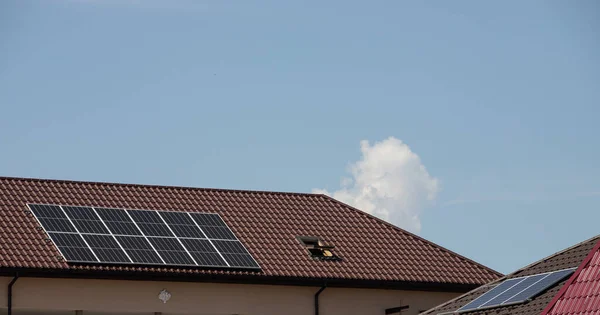 Panele Fotowoltaiczne Dachu Czysta Ekologiczna Energia Odnawialna — Zdjęcie stockowe