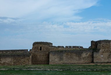 Ukrayna, Odessa bölgesi. Belgorod-Dinyester kalesi, Akkerman kalesi - şehir planlama ve XIII-XV yüzyıllar tarihinin bir anıtı. Ukrayna 'nın en iyi korunmuş bölgelerinden biridir.