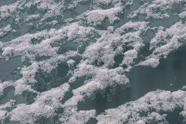 Schöne Winterlandschaft Mit Schneebedecktem Boden Naturschnee Textur Windgeformte Muster Auf — Stockfoto