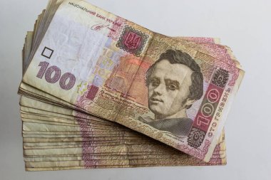 Ukrayna 'nın parası, Hryvnia, Grivna, Ukrayna para birimi - 100 Hryvnia banknot paketi.