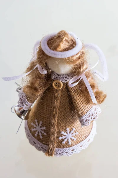 Традиционная Безликая Украинская Кукла Мотанка Ангельскими Крыльями Ореолом — стоковое фото
