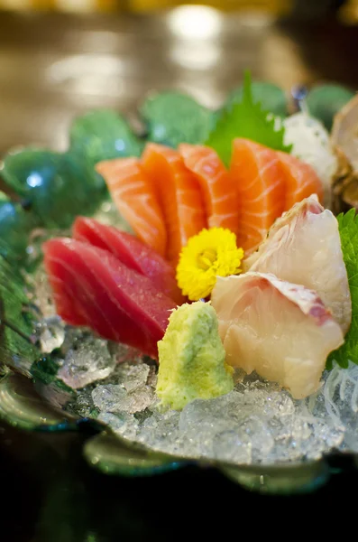 Sashimi conjunto de salmón, atún, comida japonesa — Foto de Stock