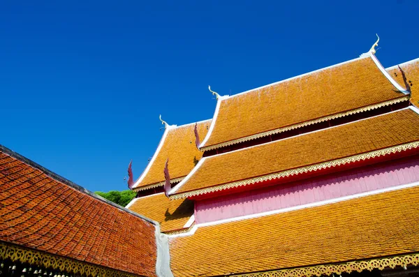 Templo de Buda dorado —  Fotos de Stock