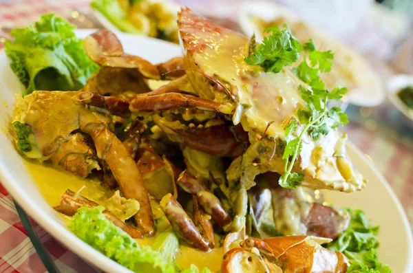 Rörs friterad krabba med chese och ägg sås — Stockfoto