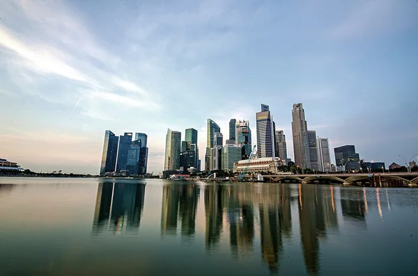 Σιγκαπούρη θέα στον ορίζοντα της πόλης της επιχειρηματικής περιοχής — Φωτογραφία Αρχείου