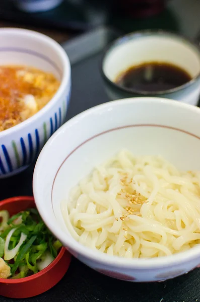 Frittierter Schweinereis mit Nudel-Set, japanisches Essen — Stockfoto