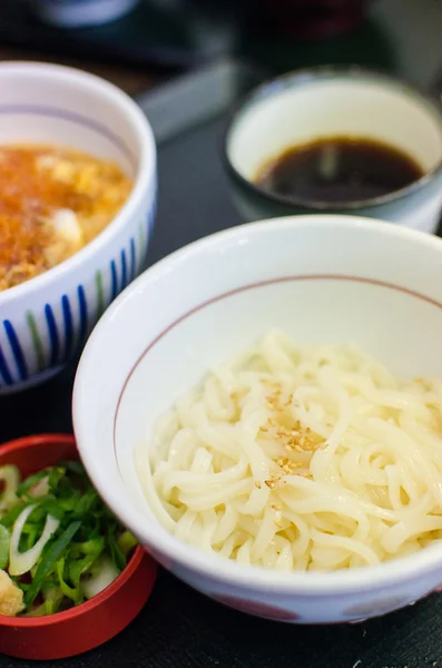 Riz de porc frit avec nouilles, nourriture japonaise — Photo