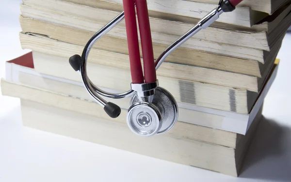 Stethoscope and book — Stock Photo, Image