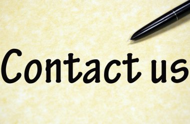 Başlık kalemle kağıt üzerinde yazılı iletişim