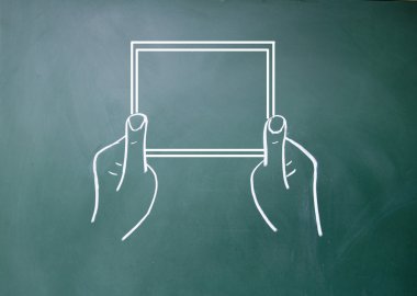 soyut elinde tutan bir tablet bilgisayar simgesi