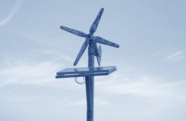 küçük boyutlu Rüzgar ve güneş jeneratör